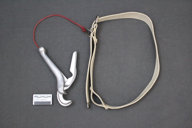 ski belt and rope tow grabber