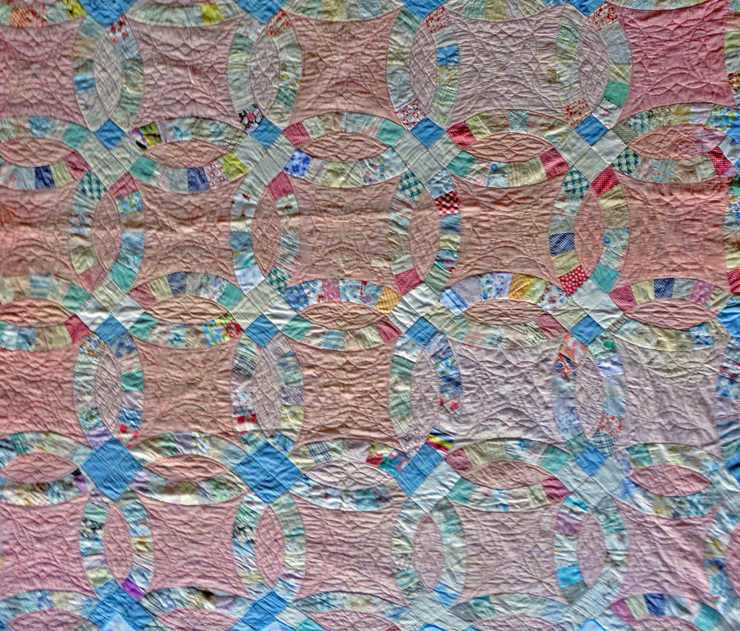 Double Wedding Ring Quilt