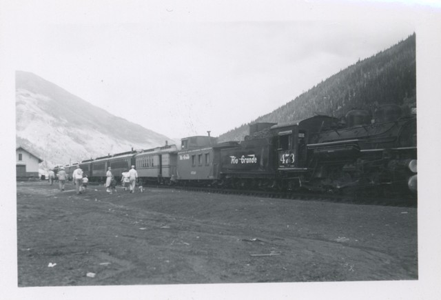 Passenger Train with Caboose